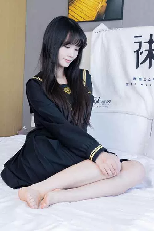 袜啵啵-甜甜圈-超短裙白丝、裸足[142P-1V1.6G百度网盘] [142p1v-1.6GB]