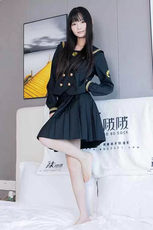 袜啵啵-甜甜圈-超短裙白丝、裸足[142P-1V1.6G百度网盘] [142p1v-1.6GB]