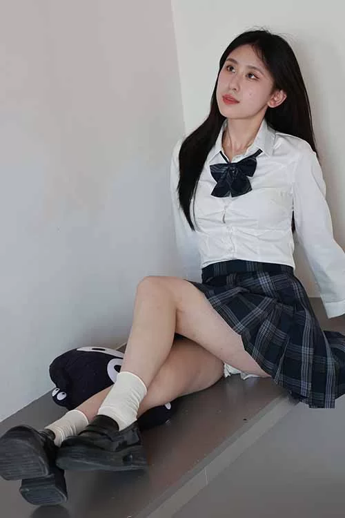 绮梦摄影-yaya-私房性感超短裙棉袜裸足美腿 [677p-915m]