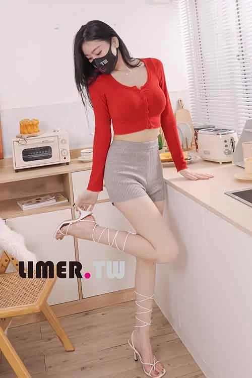 Limerence-语葳Jaly-美脚直接对你贴脸挑逗[90P1V-633M百度网盘] [90p1v-633m]