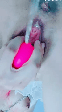 国产清秀少萝大尺度户外露出 小溪边露出 商场WC全裸大秀 小兔崽汁