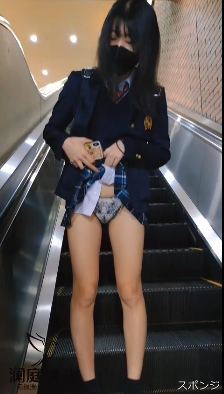 偷拍极品抄底户外露出系列(7)！2.5小时 20V,各种公共场合被CD