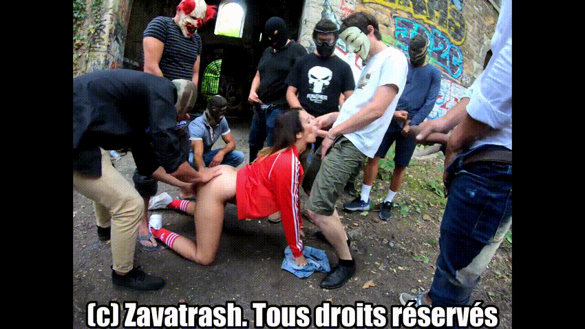 欧美超骚熟女《zava》各种户外场景勾引陌生人口爆野战 群交淫趴合集