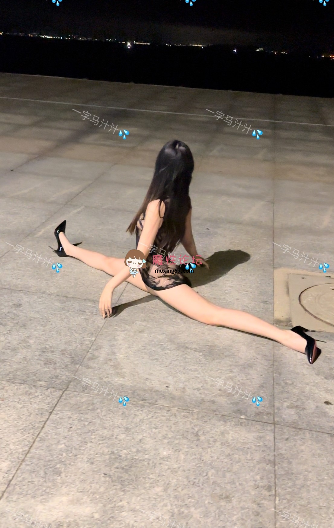 国产顶级舞蹈生 小杏仁和一字马汁汁 户外一字马露出 练功服大劈叉挨插 耳光狗爬暴力调教