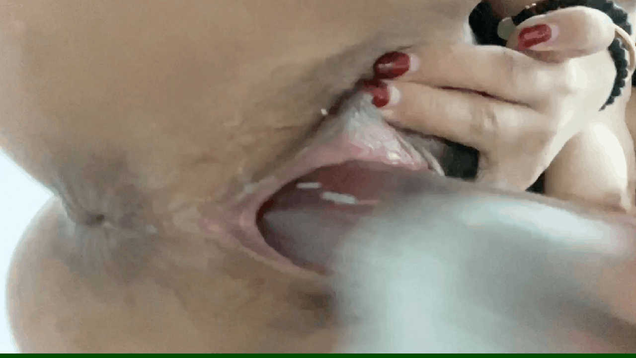 国产大黑牛户外自慰颤抖喷尿_爱说淫语的COS肥臀巨乳福利姬网红骚货《你的KK-KKLove》合集