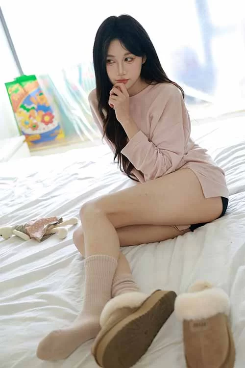 IMZSOCK爱美足-妍妍-私房热裤棉袜[112P1V-0.8G百度网盘] [112p1v-0.8g]