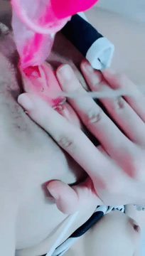 国产清秀少萝大尺度户外露出 小溪边露出 商场WC全裸大秀 小兔崽汁