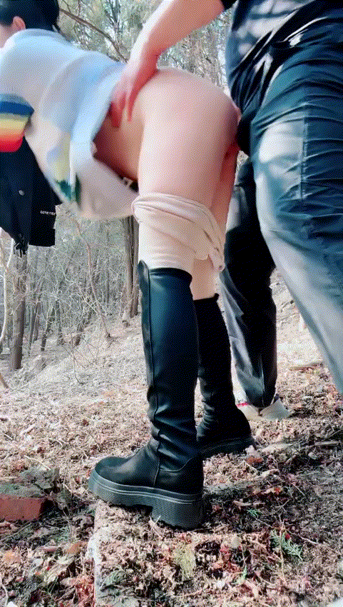 网红[小妖E]双女户外公园勾搭双飞超爽刺激合集