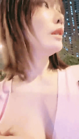 直播《余君赴山海》超骚御姐，办公室车上跳蛋，户外勾搭啪啪，玩得就是一个心跳和刺激。