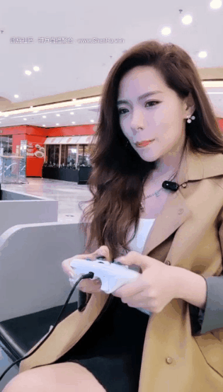 直播最强喷水娃极品御姐《萌小主原狮子座》走廊楼梯大潮喷,最强喷水娃,户外跳蛋《30V42G》