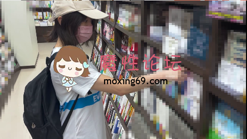 偷拍极品抄底户外露出系列(3)！2小时 20V，各种公共场合被CD