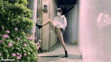 日本《查重版》日本户外露出轮奸 《eakedJP REIPON》3P暴力叠罗汉打桩机⚡野外露出自慰到失禁⚡服装店尿尿啪啪做爱、骚逼菊花同时操