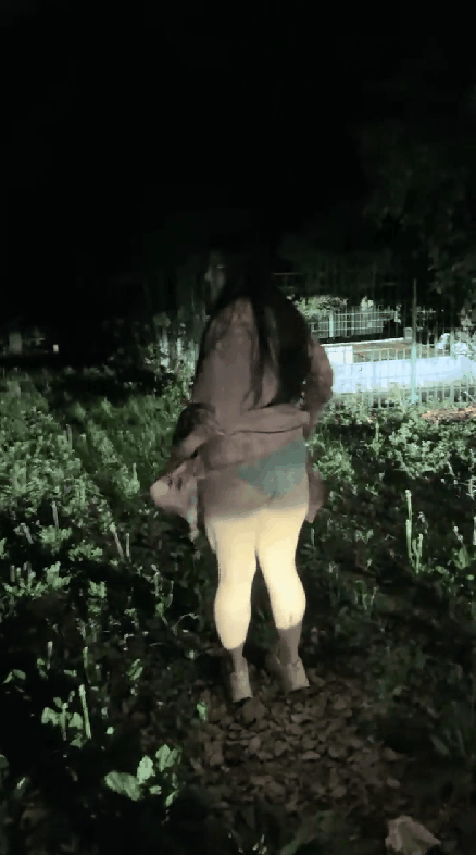 直播和主人车震 再带到户外喝主人尿的轻坦美女 枫糖  43V27.5G