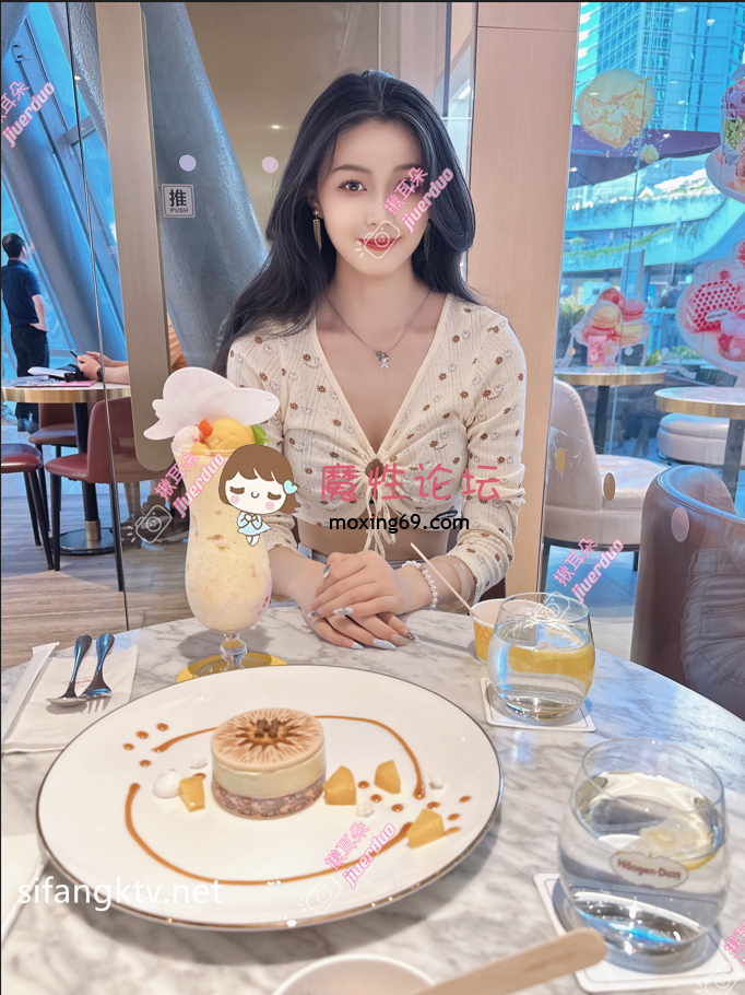 国产推特新晋福利姬大赏 16位新下海的少萝 多人户外露出 母狗调教