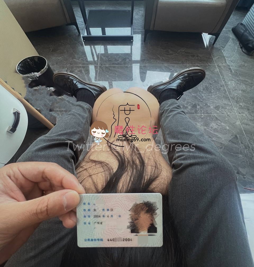 国产推特调教大神 渡先生 截止今年8月最全合集 各种调教00后 遛狗 喝尿 穿刺