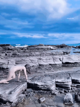 国产推特顶级露脸萝莉母狗 lunana 户外和户外喝尿 遛狗 穿刺调教 狗链拴在户外等等 完整原版43g