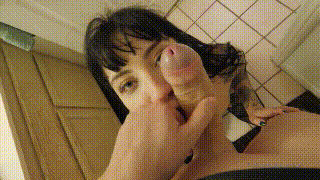 亚裔混血Charlotte 粉嫩乳钉-饮尿肛交-群P-耳光调教 《百度盘+超全磁力》