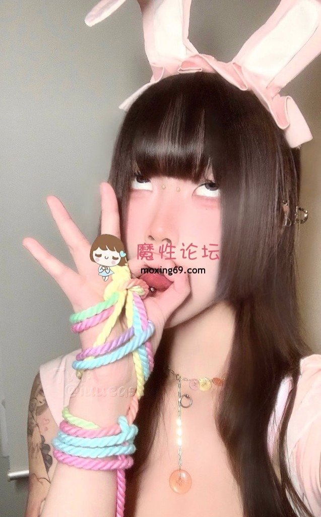 [度盘]极品少女情趣道具女王《不得惹》合集妹子身上全是钉子 [55V-18P+1.07g]