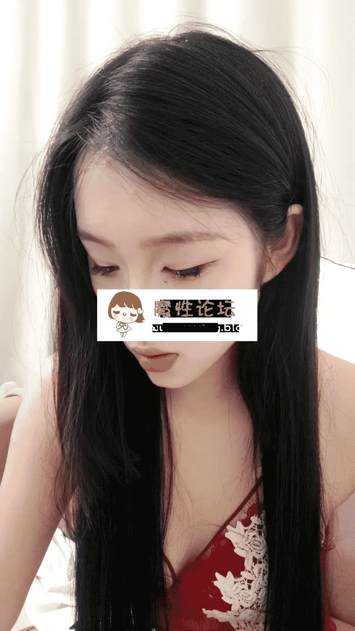 国产自拍舌钉小骚货，约炮操小骚逼，丁字裤精油抹屁股，扶屌骑乘位抽插，操的口水直流  [2V ] [BT]