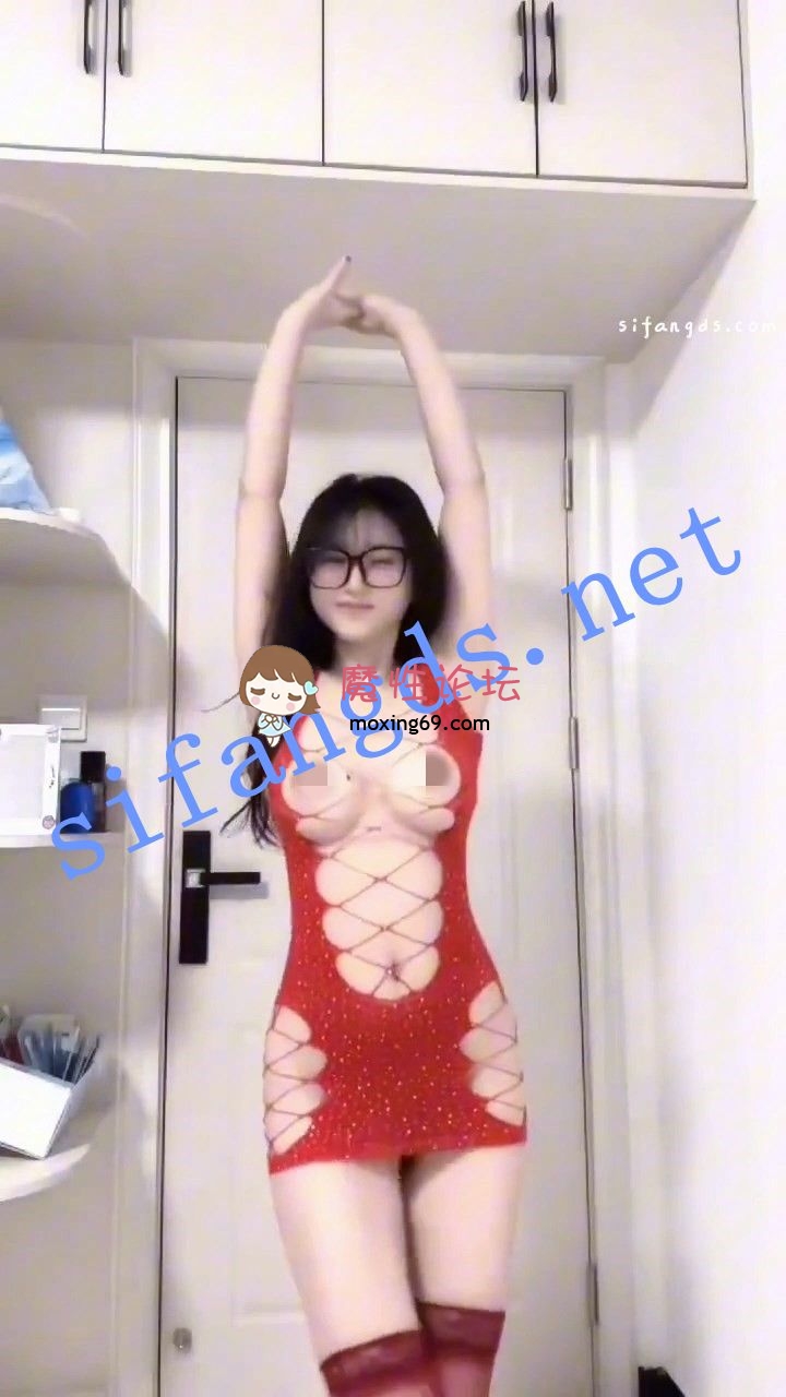 主播快手30粉主播 一只白咩咩 最新裸舞福利+平台骚舞收藏合集