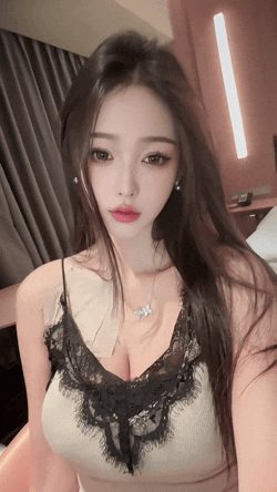 [度盘]快手100多W粉丝大主播 Y姐 下海 揉奶丁字裤骚舞福利 [7v+419m]