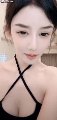 剧情《快手 孙妮》性感长腿女神 热裤抖臀 骚表情 骚舞诱惑[2V 6319 MB] [BT]