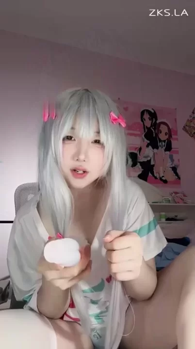 幼斯酱葱 - 红绿灯 COS和泉纱雾 白毛小萝莉榨精 寸止 [1V-1.14GB]