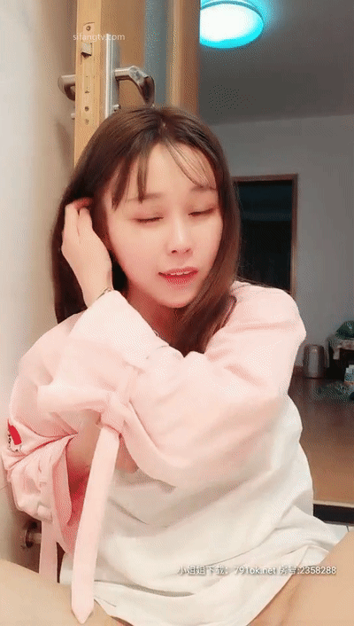 国产《kiki爱爸爸》人鱼线女神，尺度突破！全脸全裸自慰！