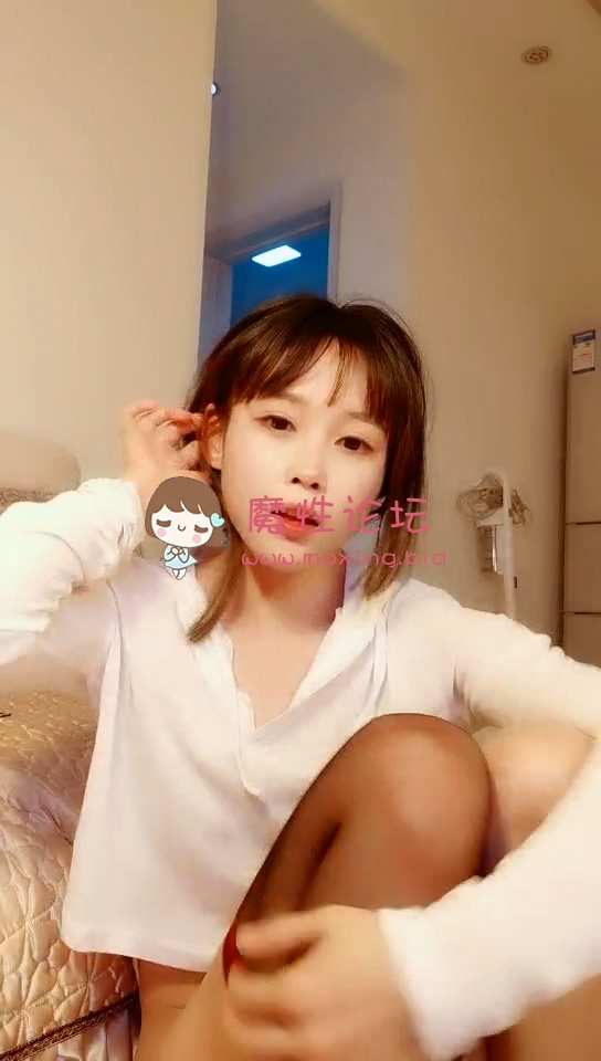 直播清纯美少女KIKI，马甲线活力十足，单腿丝袜[1V 361M 百度盘]