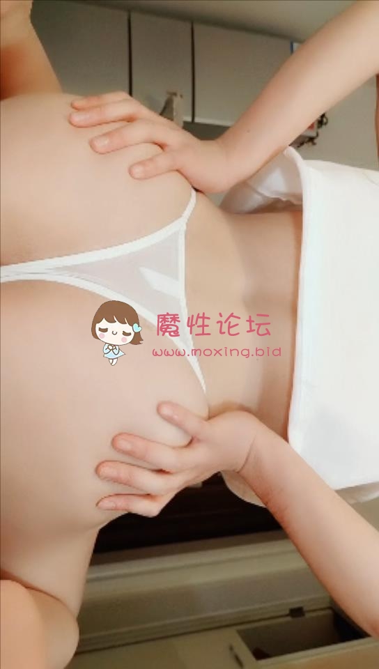 直播清纯美少女KIKI，腹肌马甲线，活力十足[1V 793M 百度盘]