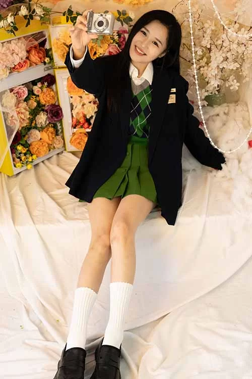 甜予摄影-澜澜-包臀裙白棉袜、裸足[116P1V-2.1G 百度网盘] [116p1v-2.1g]