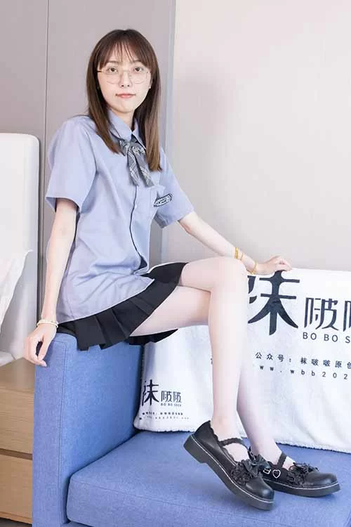 袜啵啵-稚予-JK制服、薄白丝美腿[163P-1V-1.5G百度网盘] [163p1v-1.5GB]