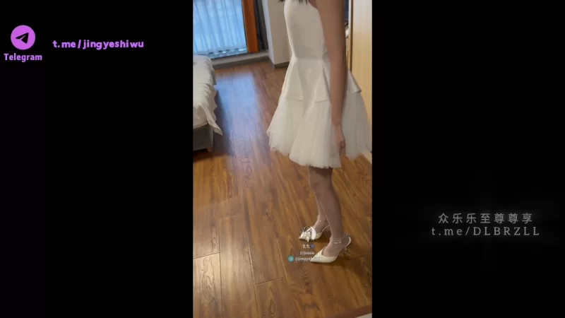 堂妹的精液食物吃播，高跟，深喉，做爱，肉丝，射在高跟 [1V-1.48GB]