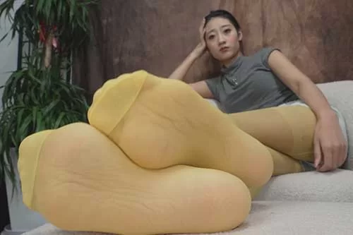 果果guoguo-热裤展示了她性感的38码丝脚[1V-1.2G百度网盘] [1V-1.2GB]