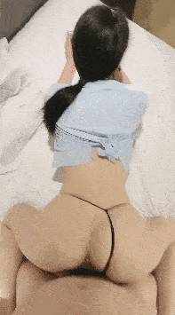 剧情奶球的极品车模闺蜜身材和颜值都是顶级的，口交足交被大哥无套爆操各种淫声浪语，内射3次堪比AV大片[2V 2907 MB] [BT]