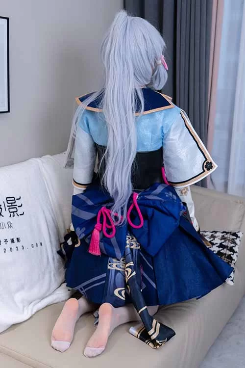 甜予摄影-澜澜-cos服人字拖白丝、挠脚心剧情 [134p1v-1.8g]