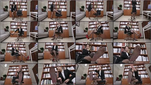 王佳-制服OL装展示性感黑丝脚[1V-1.3G百度网盘] [1v-1.3g]