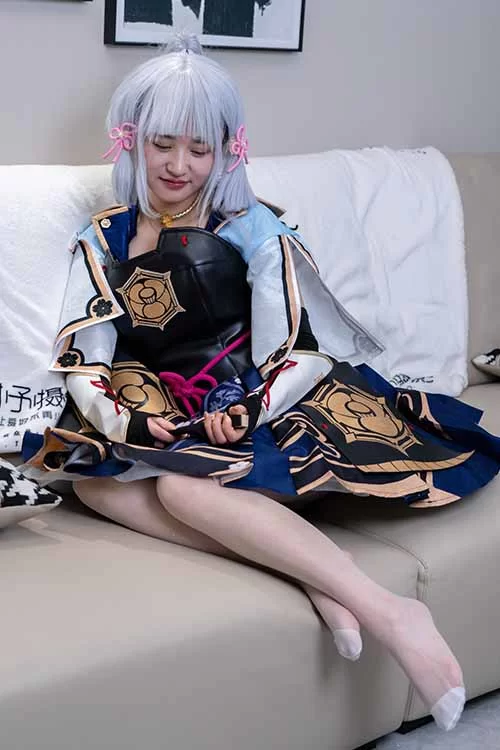 甜予摄影-澜澜-cos服人字拖白丝、挠脚心剧情 [134p1v-1.8g]