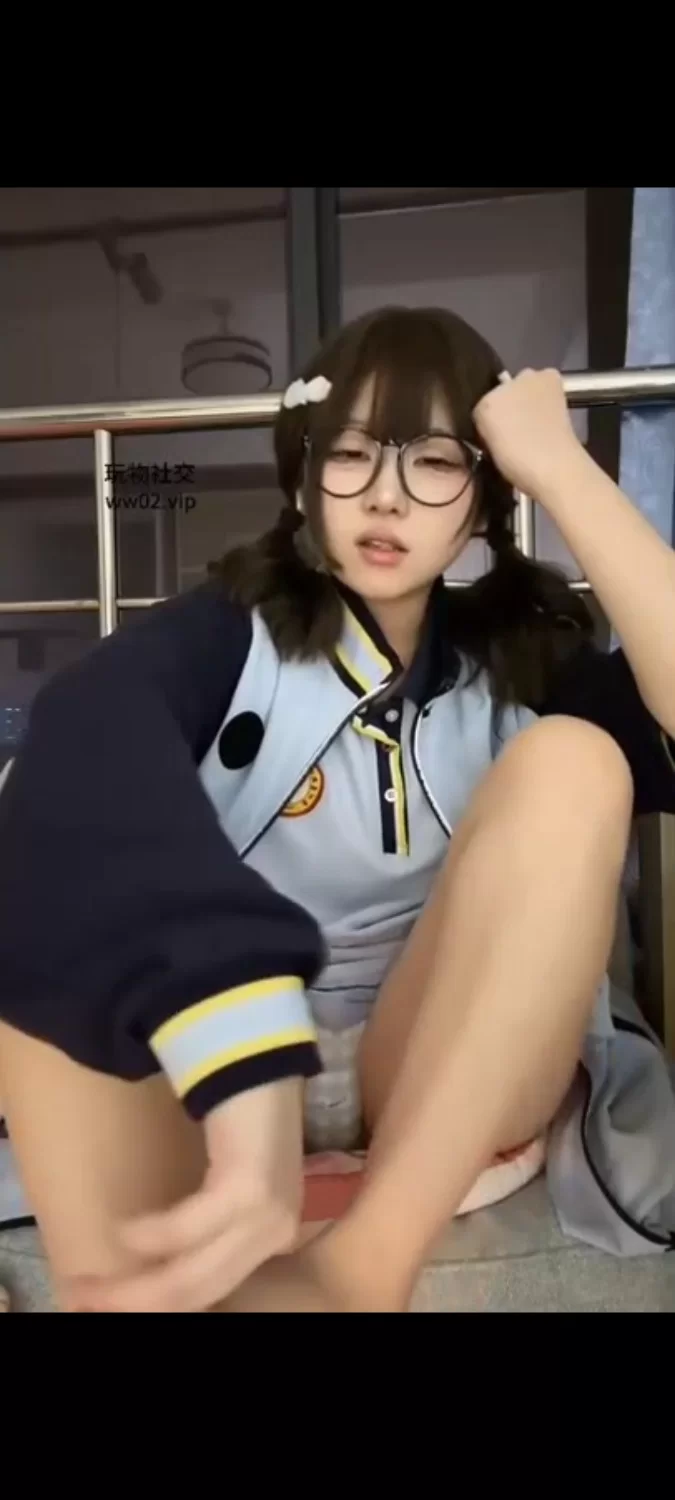 葱宝 白袜白丝玉足 粗口调教 [2V-1.43GB]