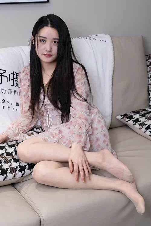 甜予摄影-澜澜-连衣裙高跟鞋、性感薄肉丝 [133p1v-2.2g]