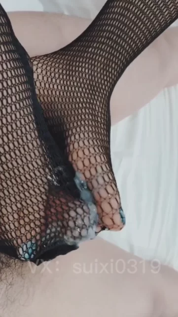 露露学妹足交福利小合集《黑丝，白丝，裸足，渔网》❤️ [6v-803mb]