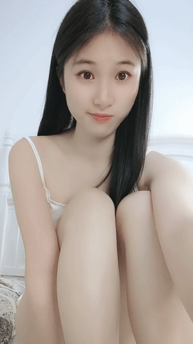 自录反差清纯学妹，《苏小鱼  黎苏苏》裸舞自慰，爱插屁眼儿