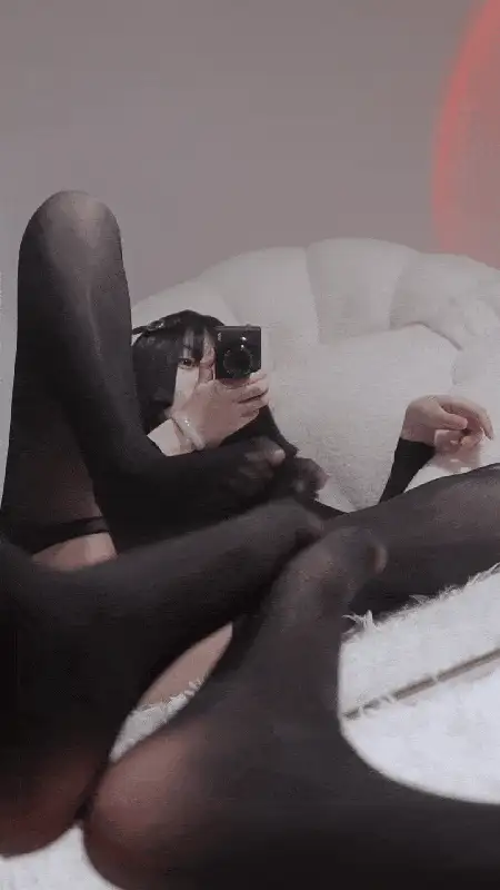 高桥千凛_油光连体黑丝 [52P+5V] [52P+5V-550m]