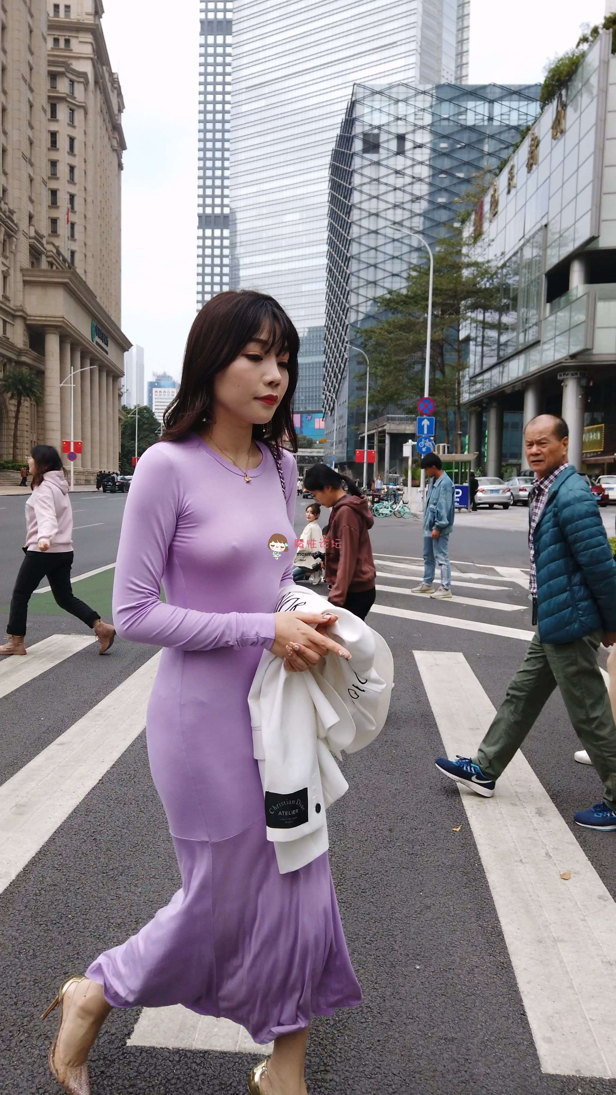 网红写真模特芝芝Booty 尺度福利合集整理+魔镜街拍《5611PV 144G》