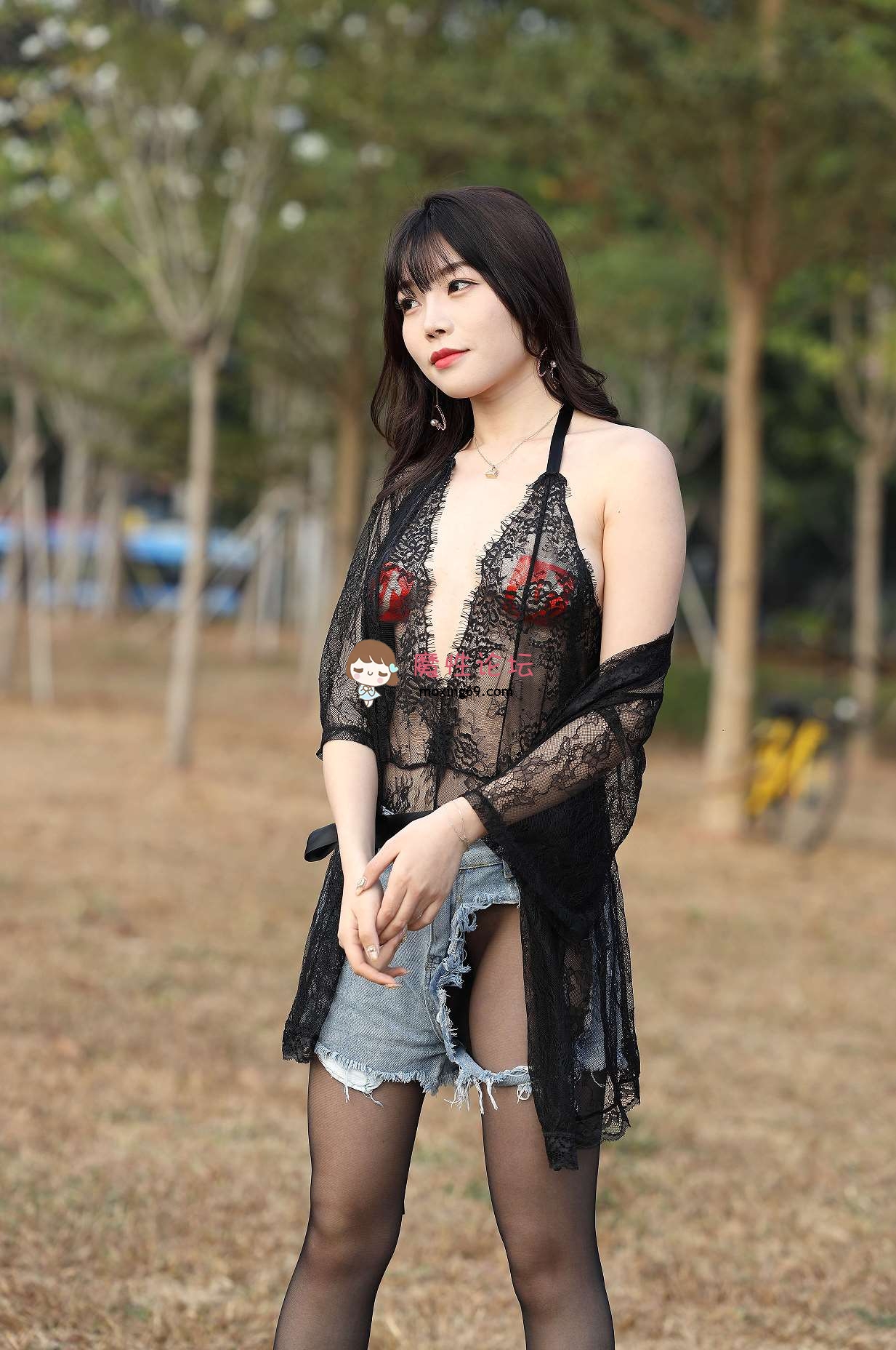 网红写真模特芝芝Booty 尺度福利合集整理+魔镜街拍《5611PV 144G》