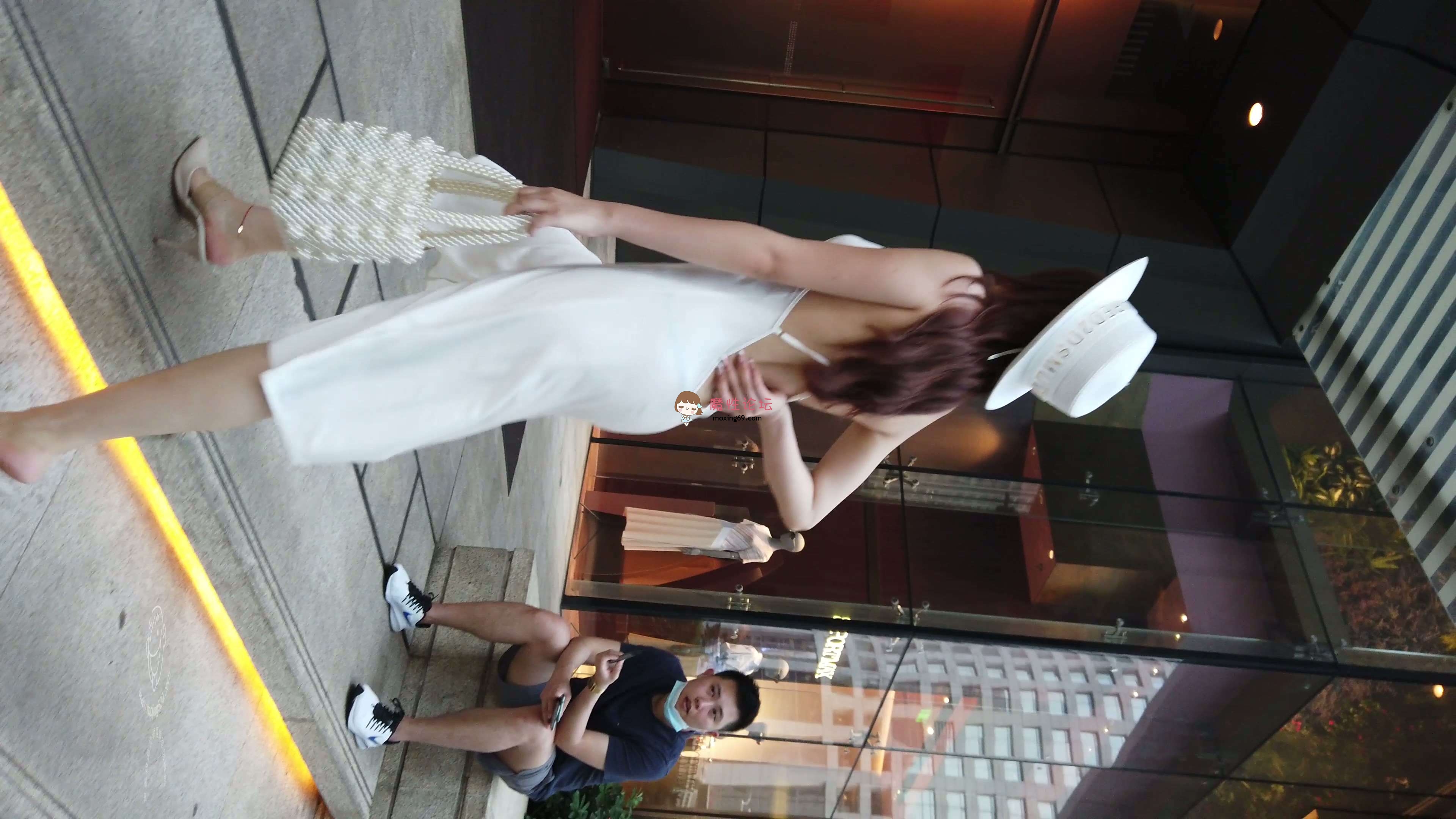 网红写真模特芝芝Booty 尺度福利合集整理+魔镜街拍《5611PV 144G》