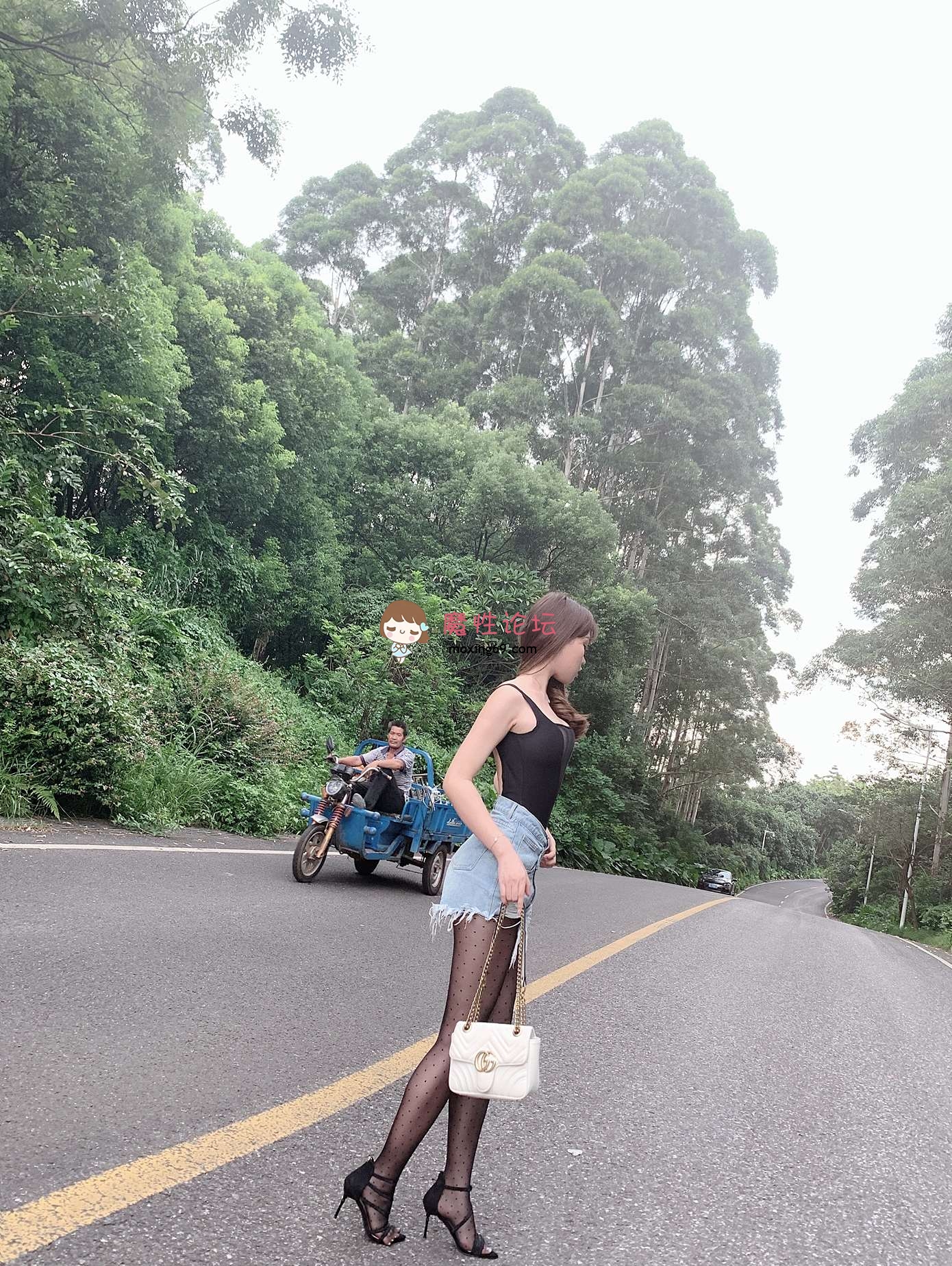 网红写真模特芝芝Booty 尺度福利合集整理+魔镜街拍《5611PV 144G》