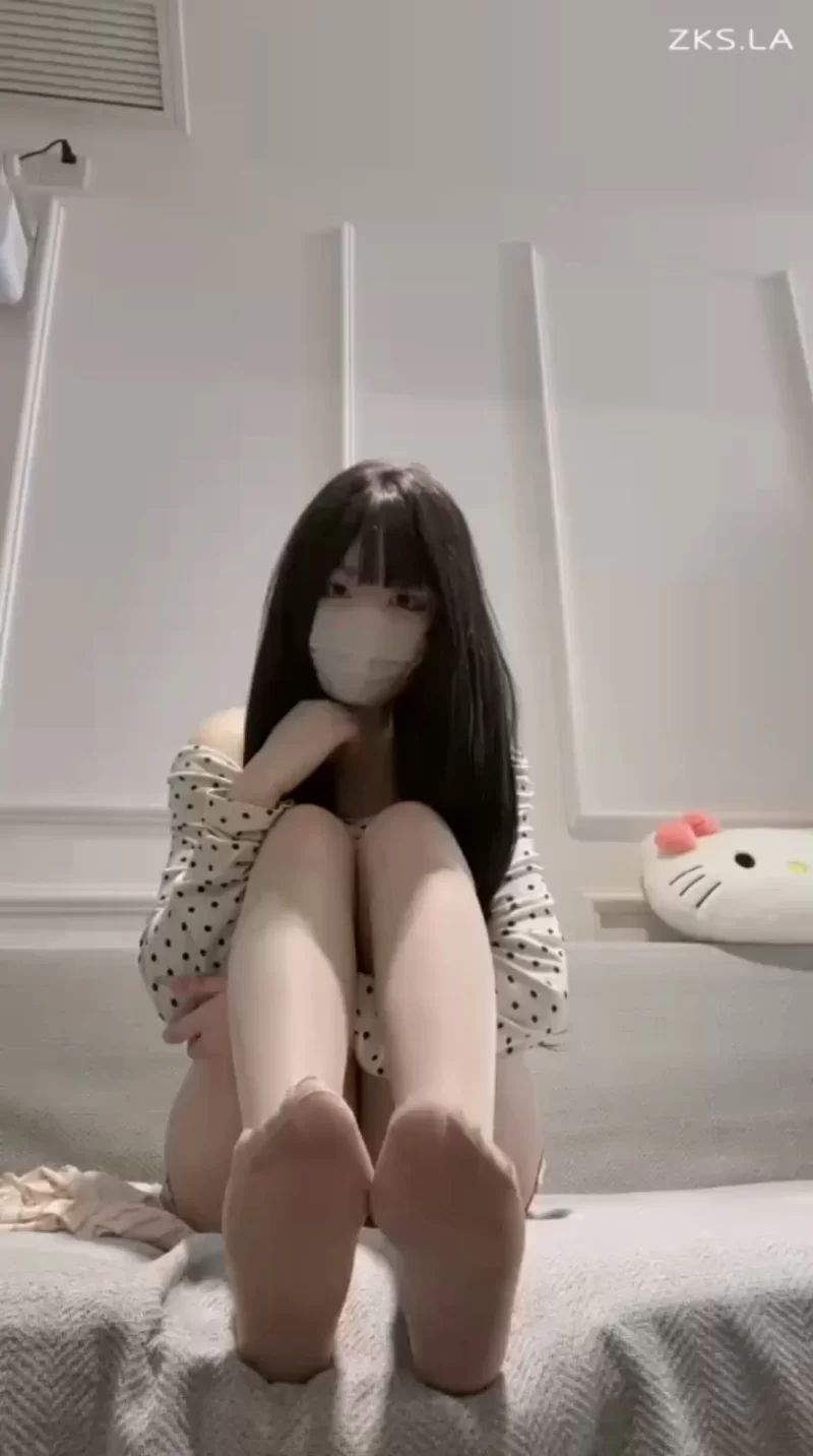 之遇 - 萌妹 超薄肉丝 高跟 羞辱 挑鞋 撸管指挥 [1V-1.58GB]