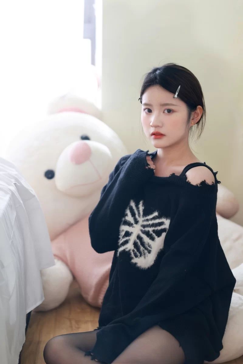 Imzsock-2025-04期 小点心 《赞助版》 [115p+1v-3.53g]