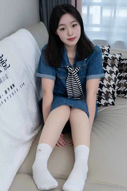 甜予摄影-小葵-牛仔裙白棉袜、薄肉丝 [130p1v-1.8g]